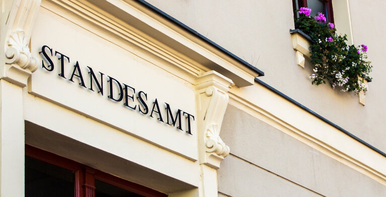 Verlobung: Aufgebot beim Standesamt