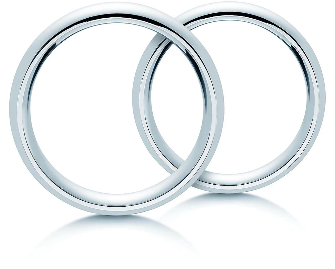 Ein wenig teurer: Weißgold-Eheringe