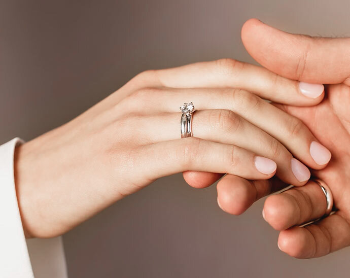 Als Vorsteckringe geeignete Verlobungsringe