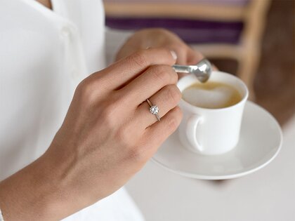 Ring Classic 4 in 9K Weißgold mit Labordiamant 1,00ct