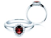 Farbsteinring Windsor in 9K Weißgold mit Rubin 0,60ct und Diamanten 0,12ct