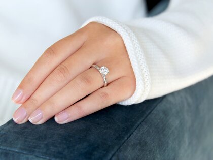 Ring Classic 6 in 9K Weißgold mit Labordiamant 1,00ct