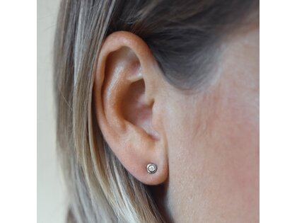 Ohrstecker Eternal in 14K Roségold mit Diamanten 0,10ct GSI G/SI