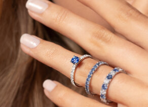 Farbsteinring Bright in 9K Weißgold mit Saphir 0,20ct und Diamanten 0,27ct