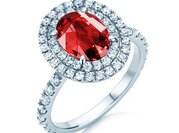 Farbsteinring Double Halo in 9K Weißgold mit Rubin 0,60ct und Diamanten 0,35ct
