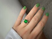 Farbsteinring Emerald Elegance in 9K Gelbgold mit Smaragd 1,80ct und Diamanten 0,40ct