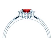 Farbsteinring Jolie Cross in 9K Weißgold mit Rubin 0,25ct und Diamanten 0,06ct