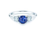 Farbsteinring Shining Big in 14K Weißgold mit Saphir 0,60ct und Diamanten 0,14ct