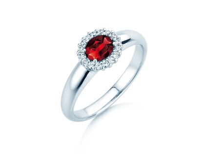 Farbsteinring Windsor Cross in 9K Weißgold mit Rubin 0,60ct und Diamanten 0,12ct