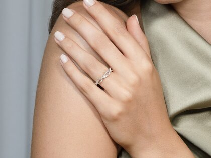 Eternityring Diamond Curve