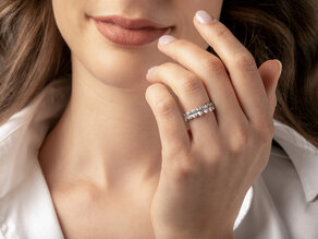 Eternityring Oval Cut Infinity