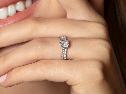 Diamantring Cushion Pavé