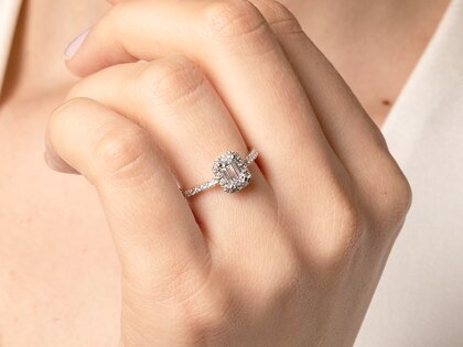 Diamantring Emerald Halo Pavé