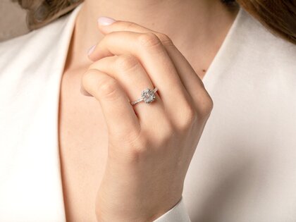 Diamantring Emerald Halo Pavé