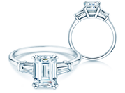 Ring Emerald Tapered Baguette Labordiamant