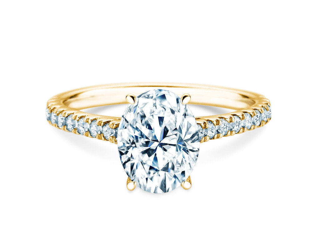 Diamantring Oval Hidden Halo Pavé in 14K Gelbgold