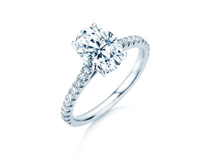 Diamantring Oval Hidden Halo Pavé