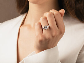 Ring Oval Tapered Baguette Labordiamant