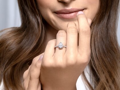 Verlobungsring Pear Halo Pavé