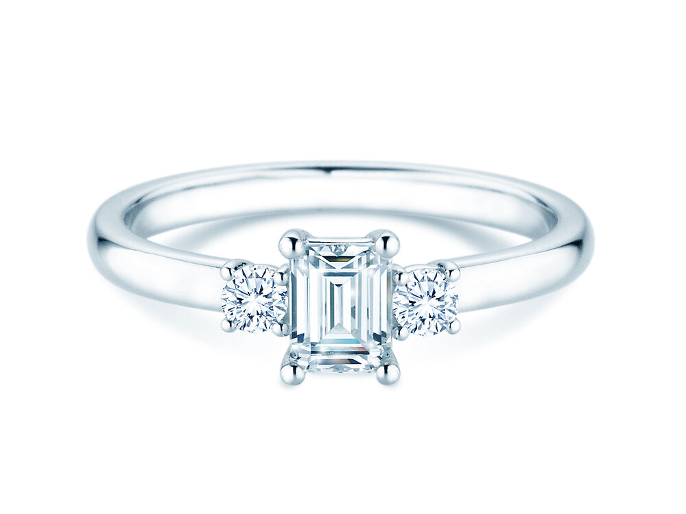 Diamantring Vivid Petite Emerald Cut in 18K Weißgold mit Diamanten 0,40ct