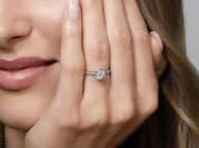 Diamantring Classic 6 Hidden Halo Pavé in Platin