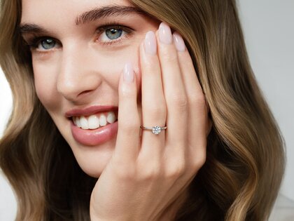 Solitärring Classic 4 in 9K Weißgold mit Diamant 0,75ct