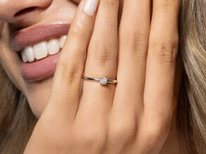 Solitärring Classic 4 in Silber 925/- mit Diamant 0,15ct G/SI