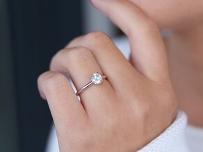 Solitärring Classic 4 in 9K Weißgold mit Diamant 0,75ct