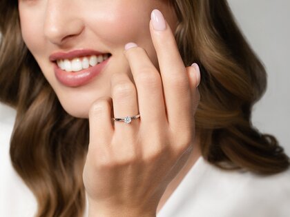 Solitärring Classic 6 in 9K Weißgold mit Diamant 0,25ct