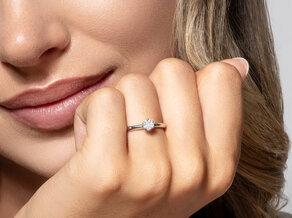 Solitärring Classic 6 in 9K Weißgold mit Diamant 0,25ct