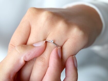 Solitärring Classic 6 in 14K Weißgold mit Diamant 0,05ct G/SI