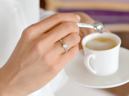 Ring Classic 6 in 9K Weißgold mit Labordiamant 0,50ct
