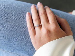 Solitärring Devotion in 9K Weißgold mit Diamant 0,50ct