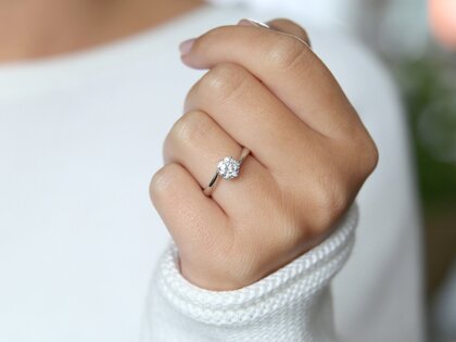 Solitärring Devotion in 9K Weißgold mit Diamant 1,00ct