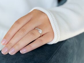 Solitärring Devotion in 9K Weißgold mit Diamant 1,00ct