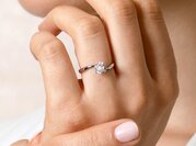 Solitärring Devour in 9K Weißgold mit Diamant 1,00ct