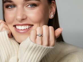 Solitärring Eternal in 9K Weißgold mit Diamant 0,75ct