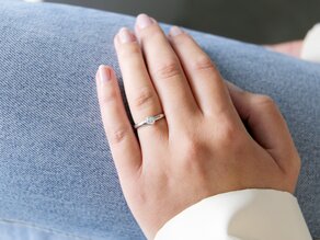 Solitärring Eternal in 9K Weißgold mit Diamant 0,25ct