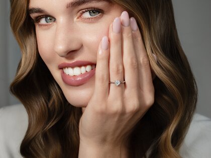 Solitärring Heaven 6 in 9K Weißgold mit Diamant 0,75ct