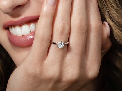 Solitärring Heaven 6 in 9K Weißgold mit Diamant 1,00ct