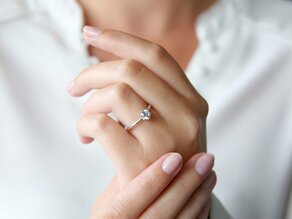 Solitärring Heaven 6 in 9K Weißgold mit Diamant 0,75ct