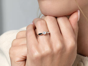 Solitärring Joy in 9K Weißgold mit Diamant 0,50ct
