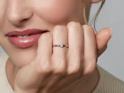 Solitärring Melody in Silber 925/- mit Diamant 0,15ct G/SI