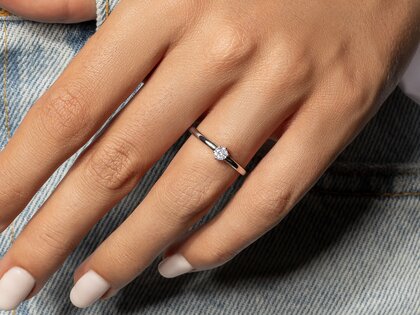 Solitärring Melody in Silber 925/- mit Diamant 0,15ct G/SI