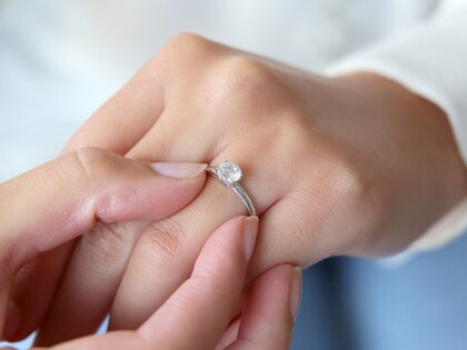 Solitärring Melody in 14K Weißgold mit Diamant 0,75ct