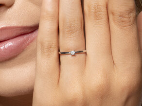 Solitärring Modern Petite in 14K Weißgold mit Diamant 0,05ct G/SI