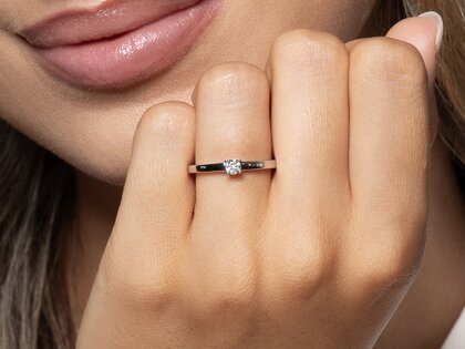 Solitärring Modern Petite in Gelbgold