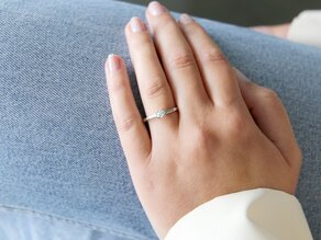 Solitärring Modern in 9K Weißgold mit Diamant 0,25ct