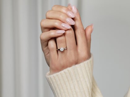 Solitärring Modern in 9K Weißgold mit Diamant 1,00ct