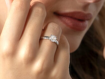 Solitärring Pure in 9K Roségold mit Diamant 1,00ct